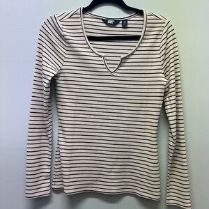 NWOT Women's Long Sleeve Top - navy and Cream Stripes